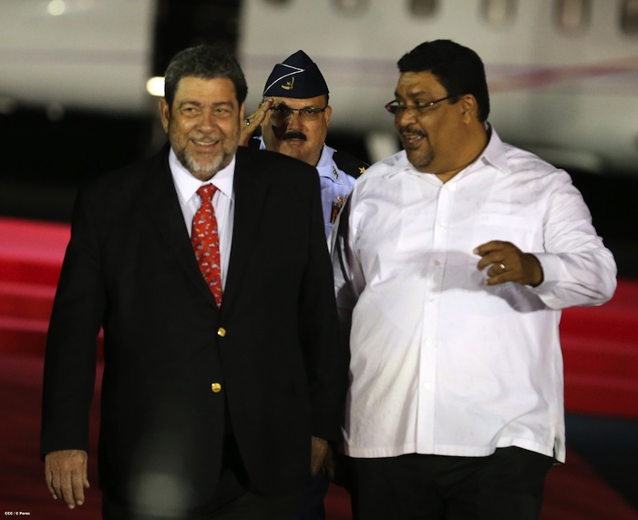 Arriban mandatarios del Caribe