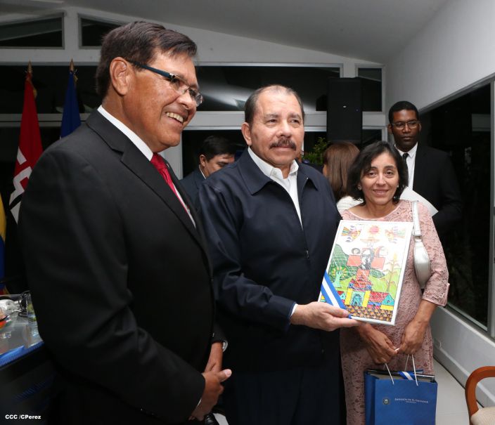 Daniel y Rosario reciben cartas credenciales de nuevos embajadores de Colombia, El Salvador, Italia y Alemania