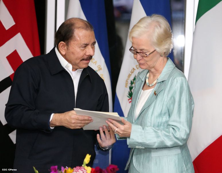 Daniel y Rosario reciben cartas credenciales de nuevos embajadores de Colombia, El Salvador, Italia y Alemania