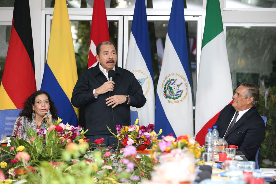 Daniel y Rosario reciben cartas credenciales de nuevos embajadores de Colombia, El Salvador, Italia y Alemania