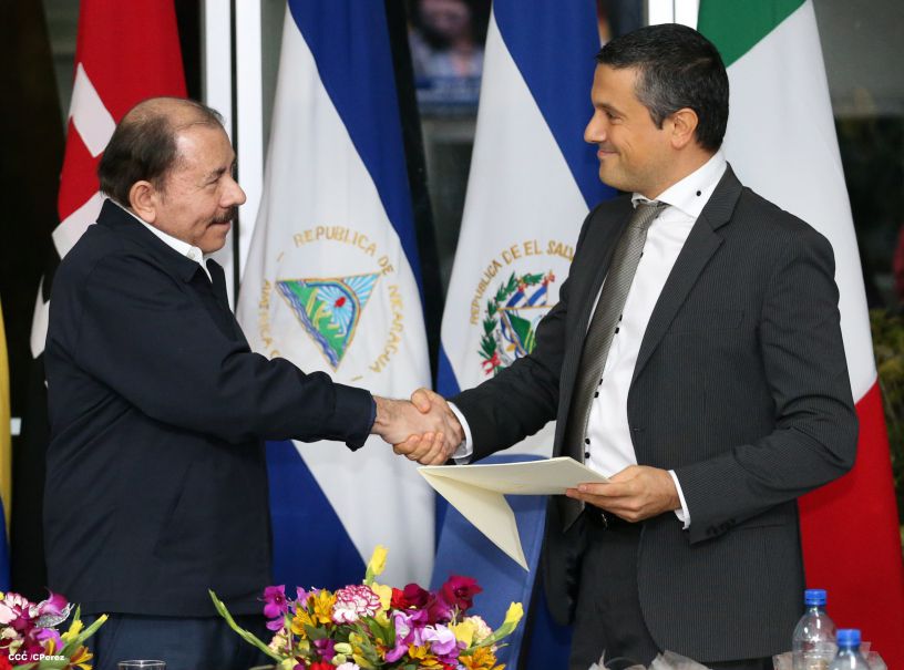 Daniel y Rosario reciben cartas credenciales de nuevos embajadores de Colombia, El Salvador, Italia y Alemania