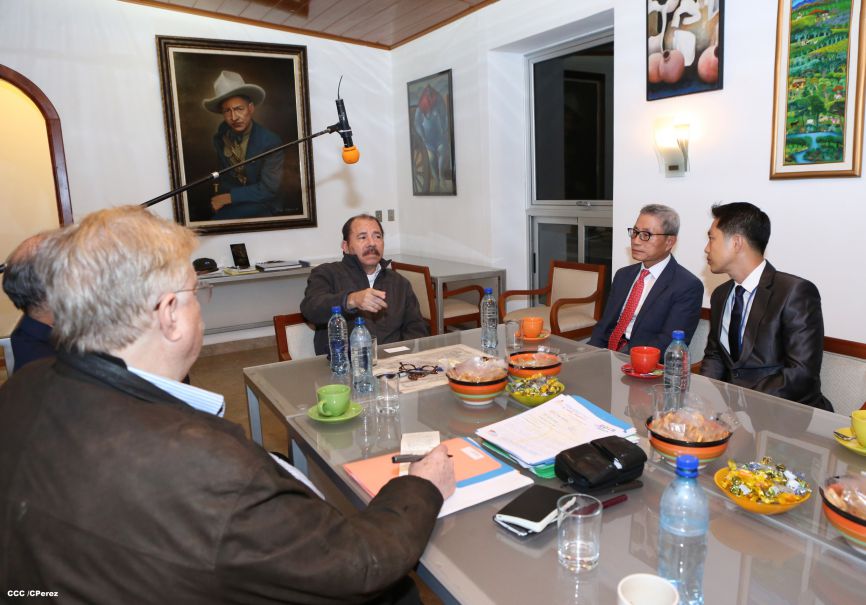 Presidente Daniel se reúne con el presidente del grupo empresarial coreano Sae-A Tecnotex S.A.