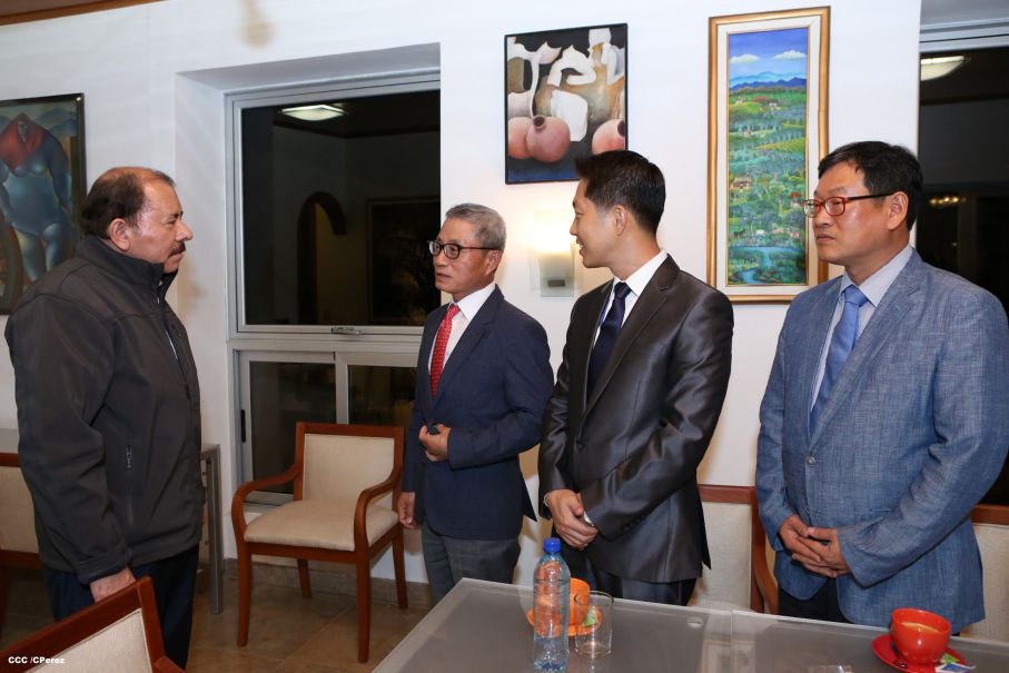 Presidente Daniel se reúne con el presidente del grupo empresarial coreano Sae-A Tecnotex S.A.