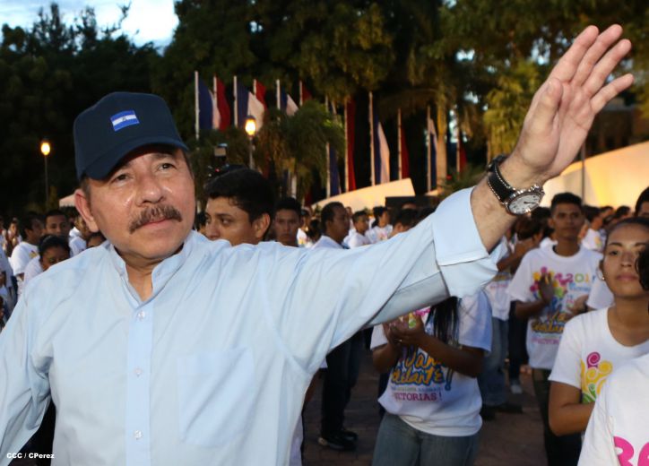 Daniel y Rosario conmemoran 39 aniversario del tránsito a la inmortalidad del Comandante Carlos Fonseca