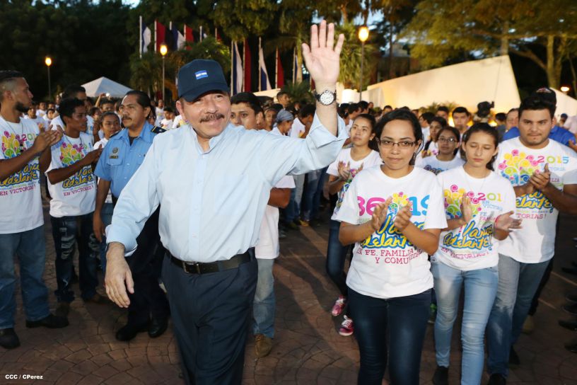 Daniel y Rosario conmemoran 39 aniversario del tránsito a la inmortalidad del Comandante Carlos Fonseca