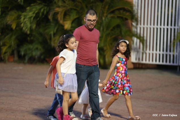 Daniel y Rosario conmemoran 39 aniversario del tránsito a la inmortalidad del Comandante Carlos Fonseca