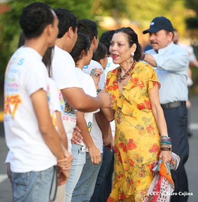 Daniel y Rosario conmemoran 39 aniversario del tránsito a la inmortalidad del Comandante Carlos Fonseca