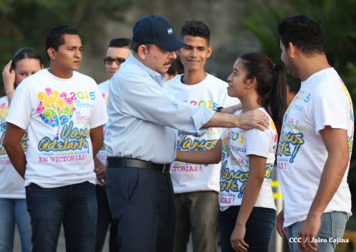 Daniel y Rosario conmemoran 39 aniversario del tránsito a la inmortalidad del Comandante Carlos Fonseca