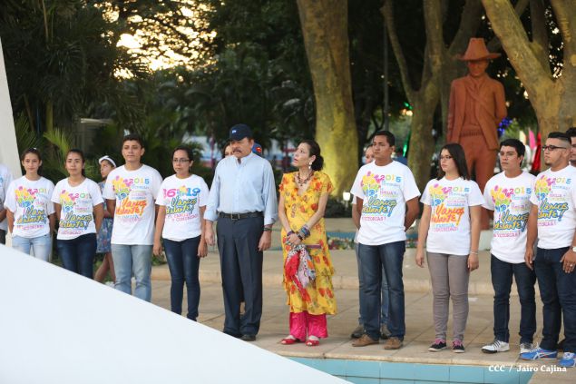 Daniel y Rosario conmemoran 39 aniversario del tránsito a la inmortalidad del Comandante Carlos Fonseca