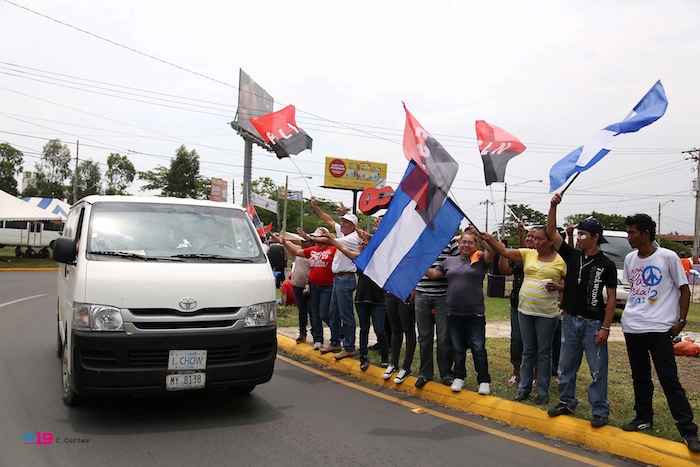 Familias de Managua saludan a delegaciones que participan en Petrocaribe