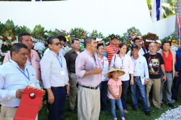 Nicaragüenses continúan rindiendo tributo al Comandante Carlos Fonseca