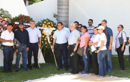 Nicaragüenses continúan rindiendo tributo al Comandante Carlos Fonseca