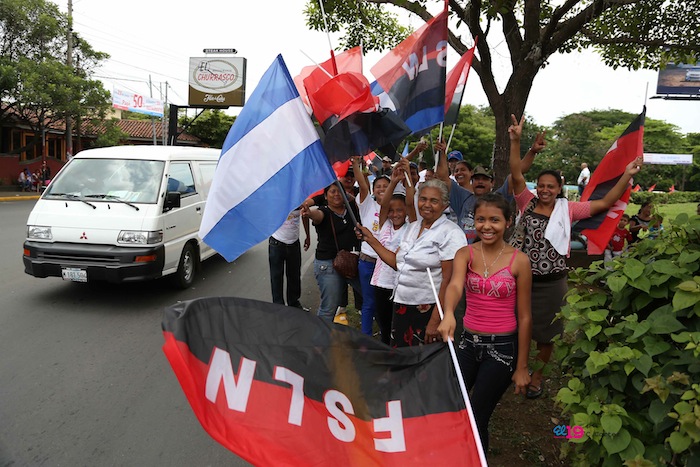 Familias de Managua saludan a delegaciones que participan en Petrocaribe