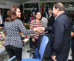 Daniel y Rosario reciben cartas credenciales de embajadores de Chile, Francia, EEUU y Palestina