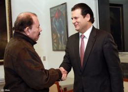 Presidente Daniel se reúne con presidente del Grupo Regional Aval