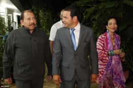 Daniel y Rosario se reúnen con el presidente electo de Guatemala, Jimmy Morales