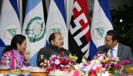 Daniel y Rosario se reúnen con el presidente electo de Guatemala, Jimmy Morales