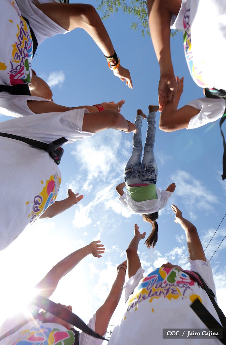 Juventud, Adelante con Daniel!
