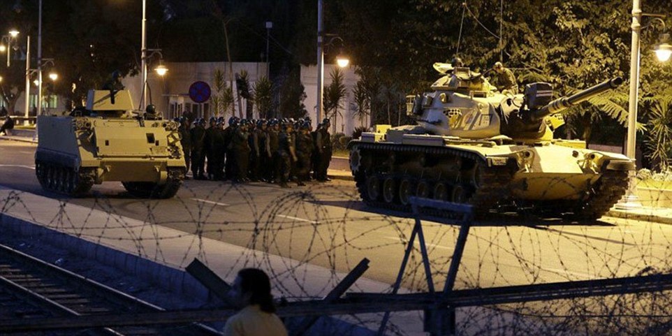 Golpe de Estado militar fallido en Turqu&iacute;a