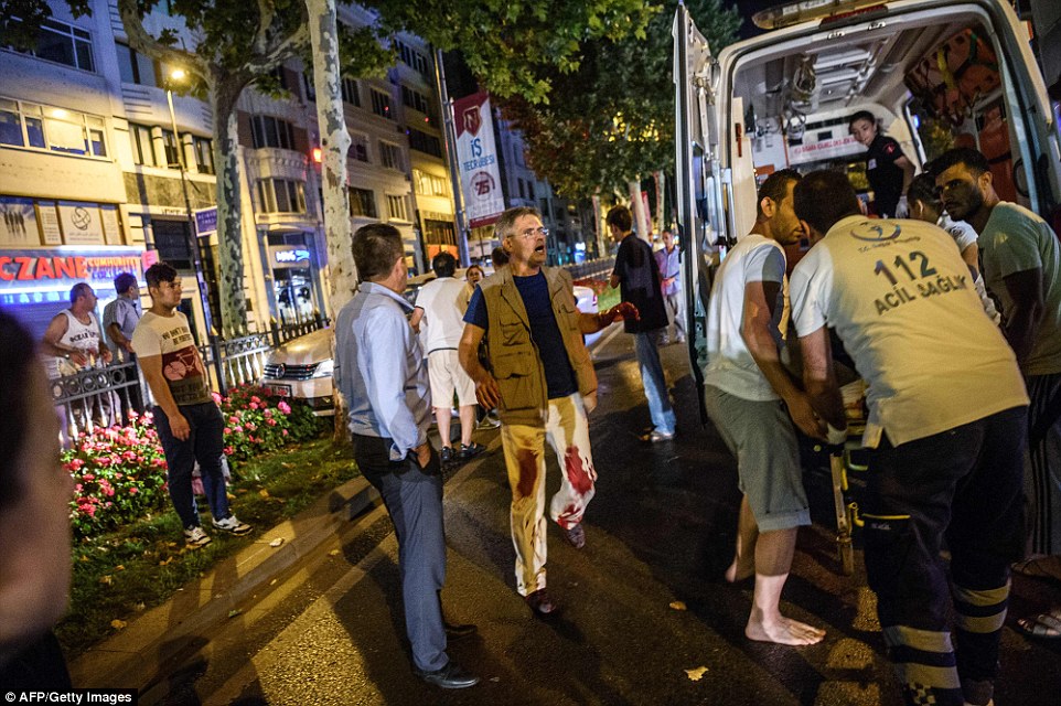 Golpe de Estado militar fallido en Turqu&iacute;a