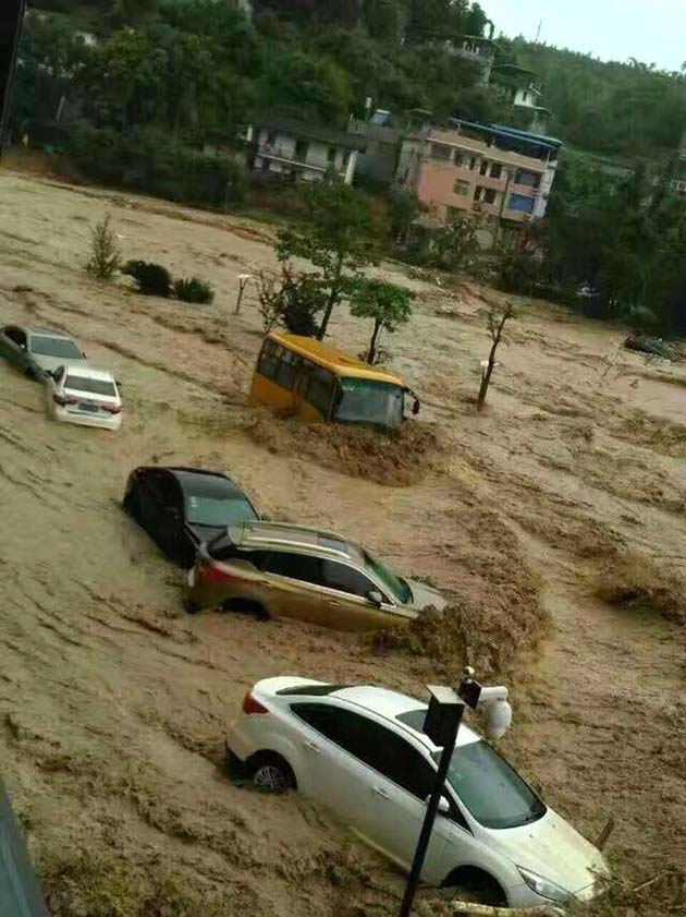 Tif&oacute;n en China