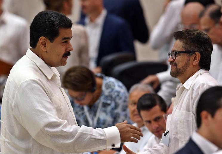 Firma de cese de hostilidades entre la FARC-EP y gobierno colombiano