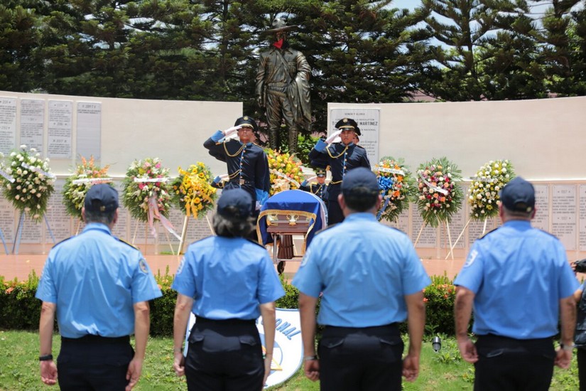 homenaje