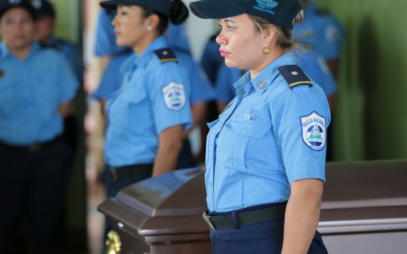 policias