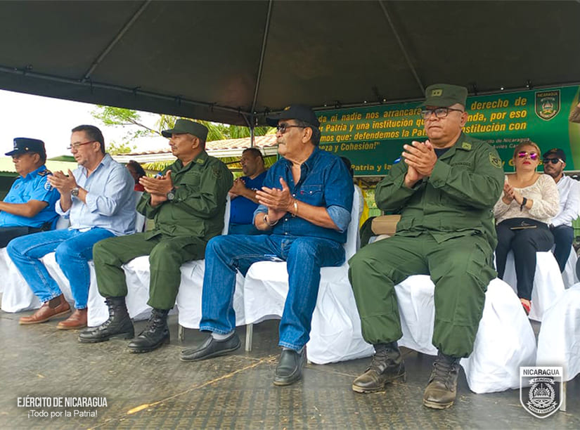 COMANDO
