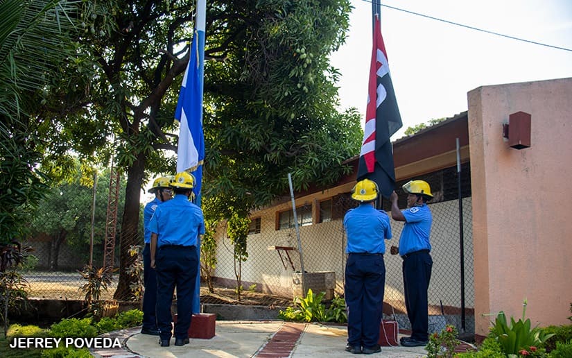 BOMBEROS