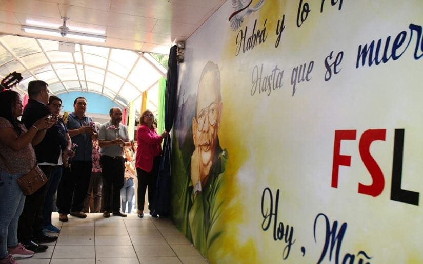 MURAL