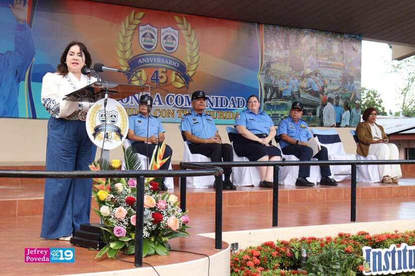 POLICIA12