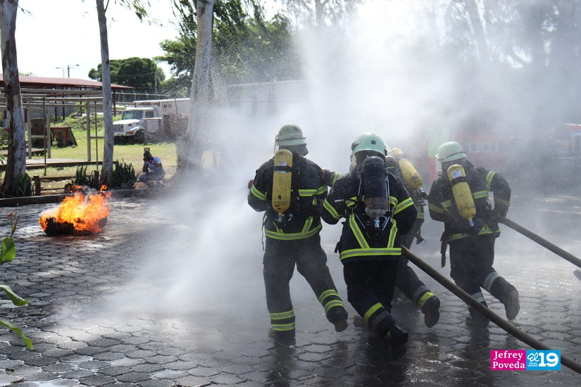 BOMBEROS10