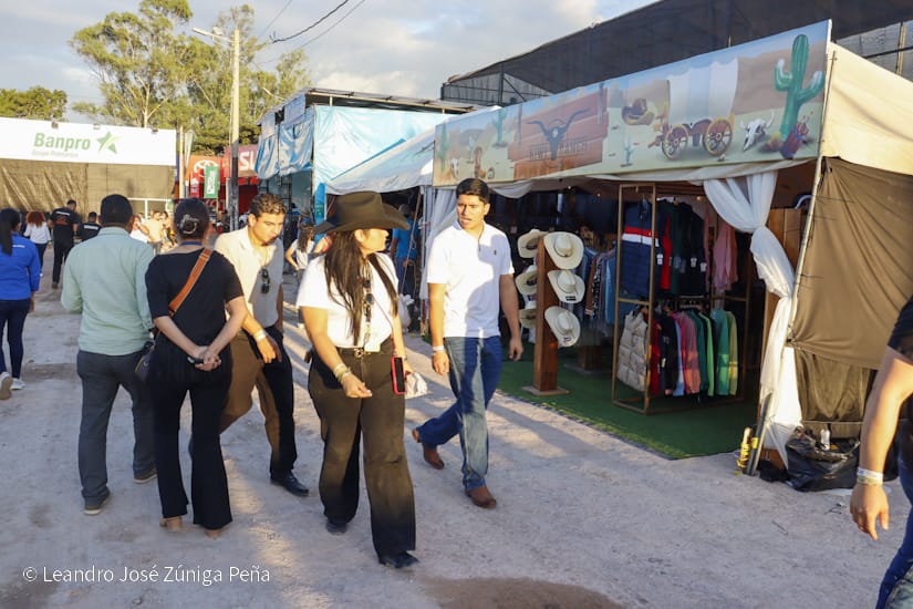 FERIA36