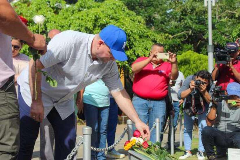 FLORES18