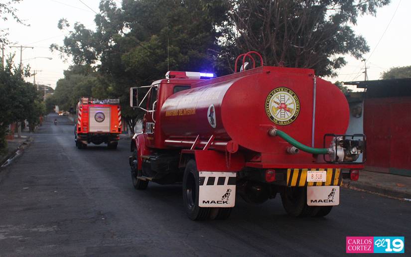 BOMBEROS