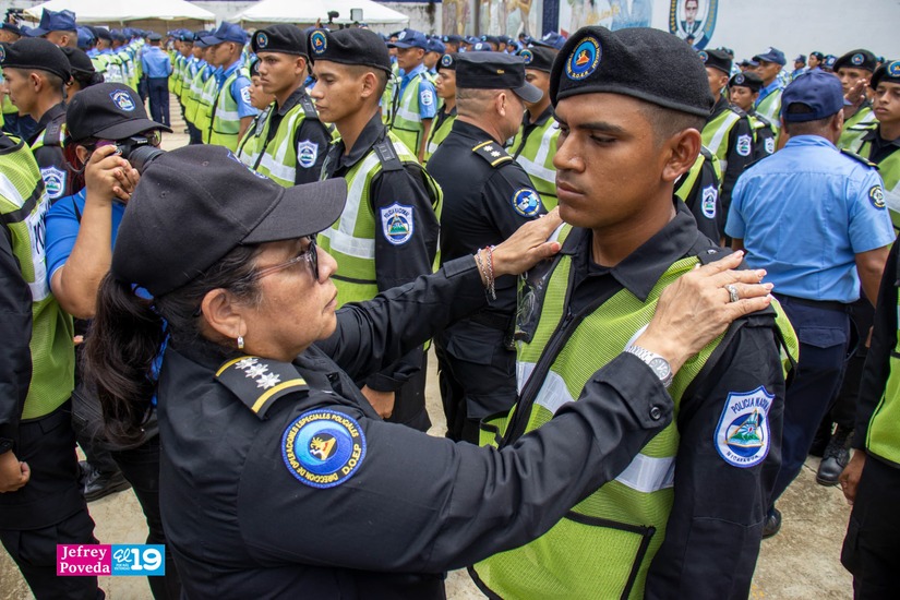 POLICIA