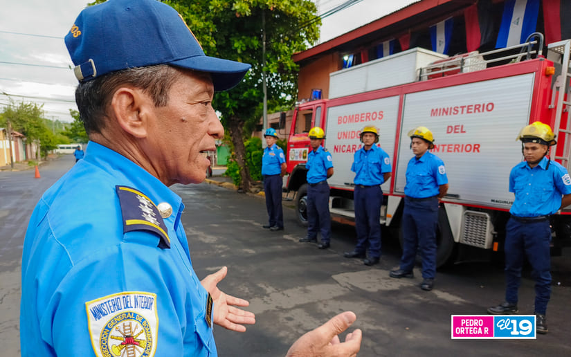 BOMBEROS