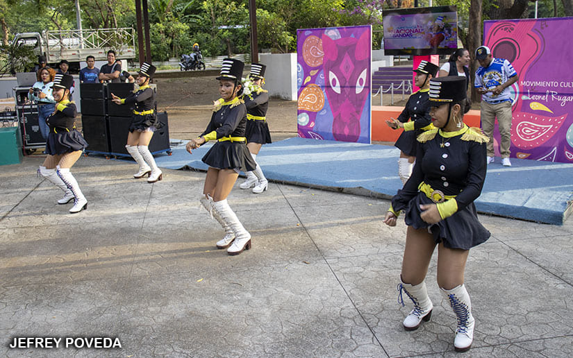 BANDAS