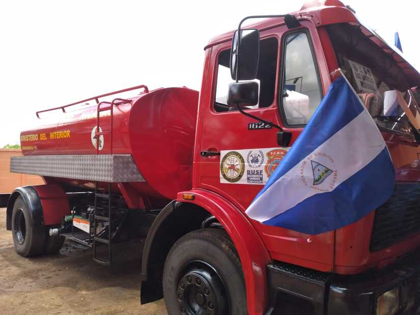 BOMBEROS