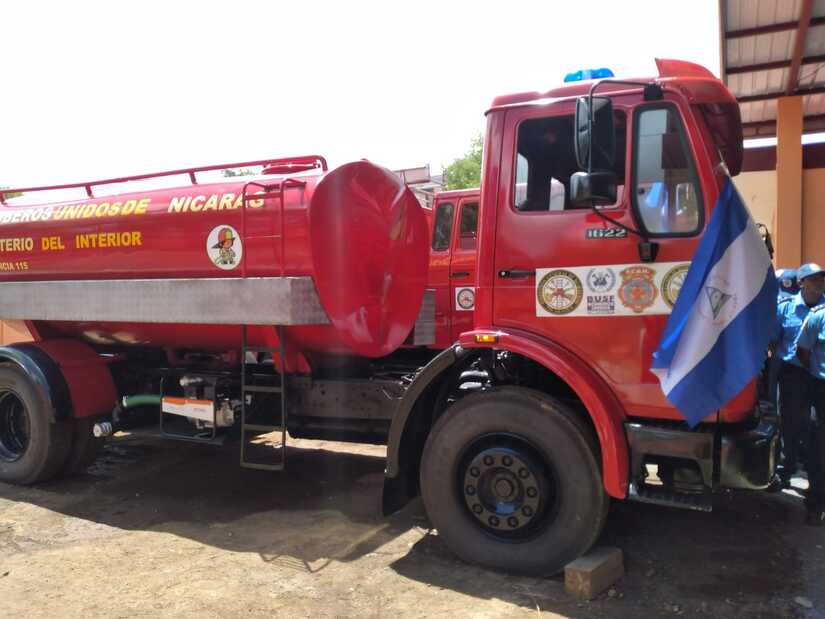 BOMBEROS