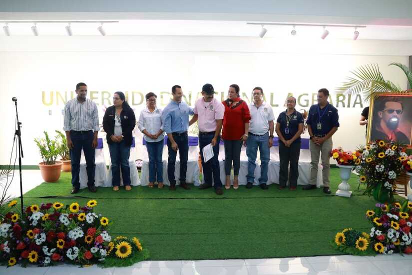 DOCENTES8