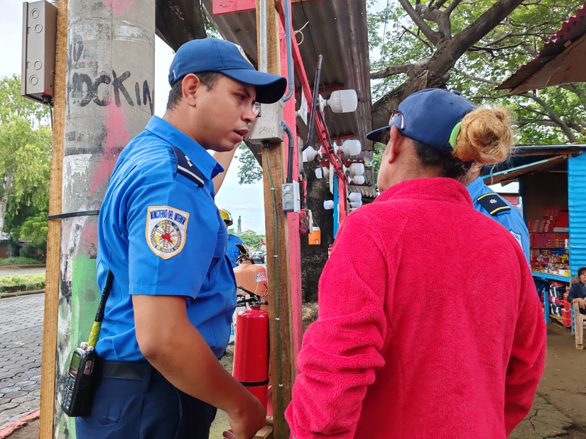 BOMBEROS4