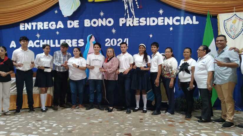 bachilleres--(4)