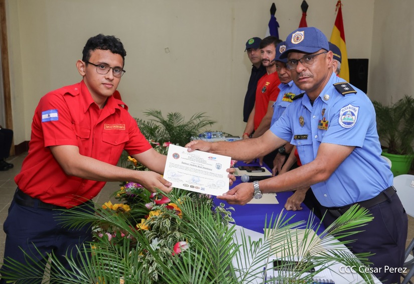 BOMBEROS13