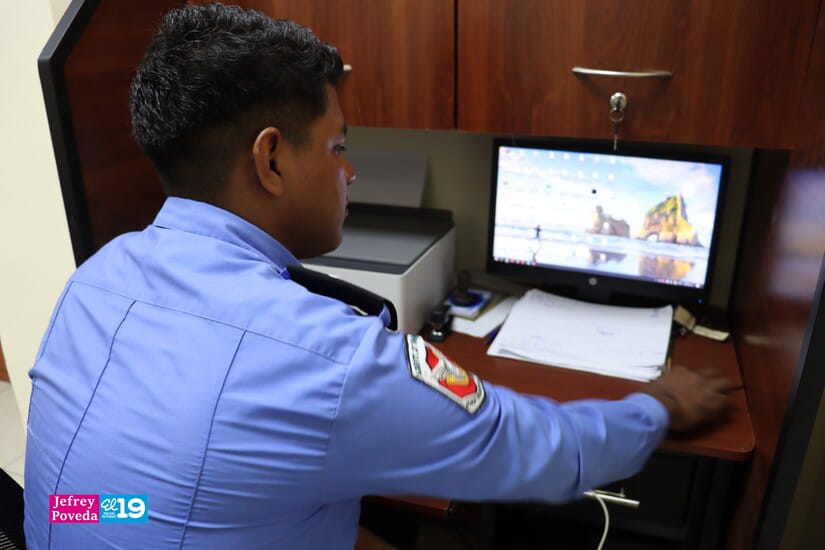 POLICIA-(1)