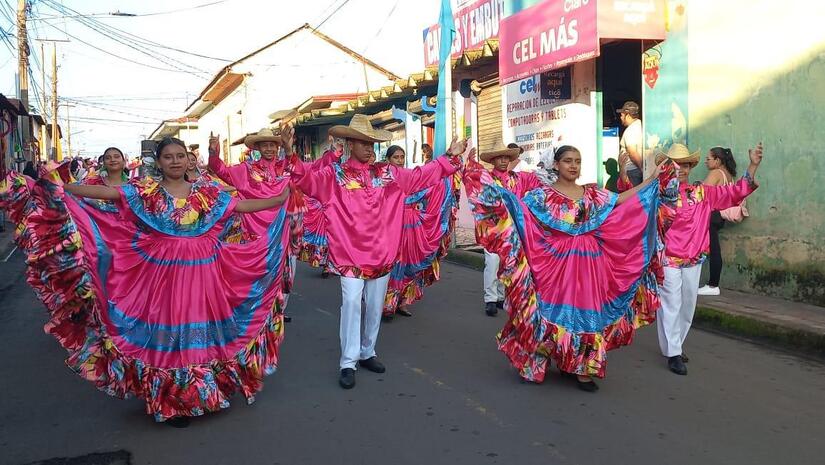REINAS-(1)