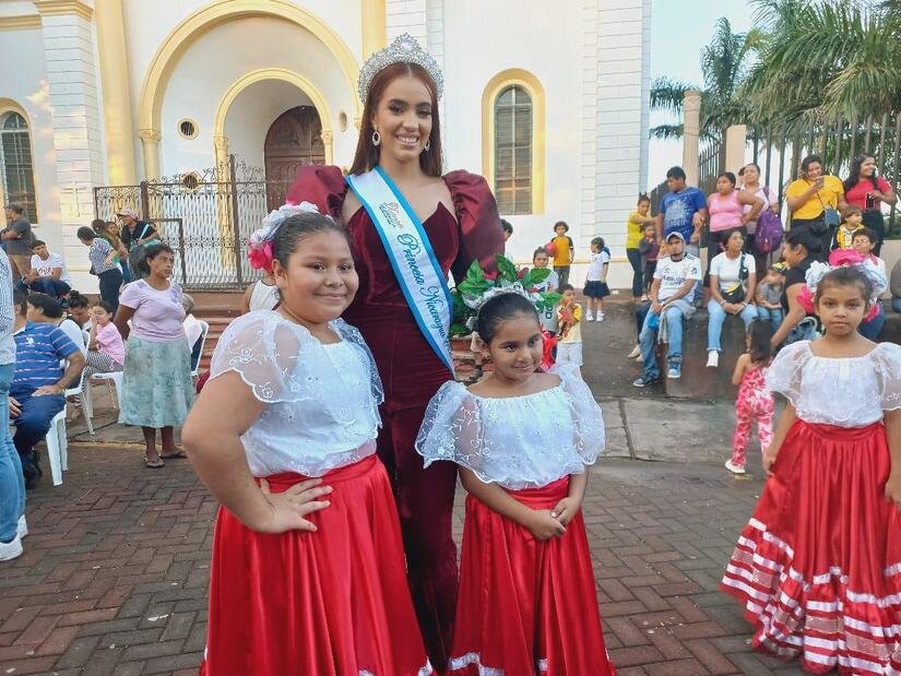 REINAS-(3)