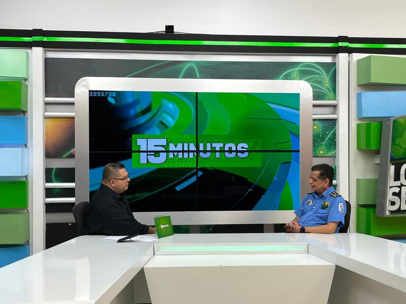POLICIA4
