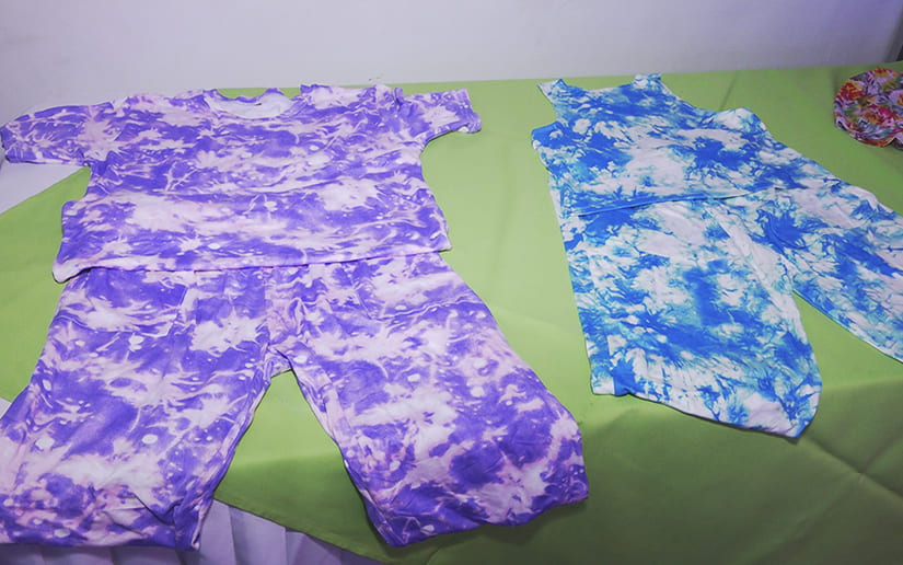 TRAJES_5